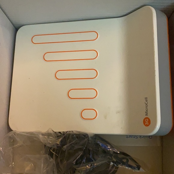 AT&T 3G MicroCell - Picture 2 of 3